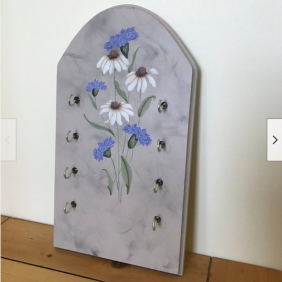 Floral Tole Wood Key Rack Jewelry Hanger Hand Painted Flower Design - Picture 1 of 5